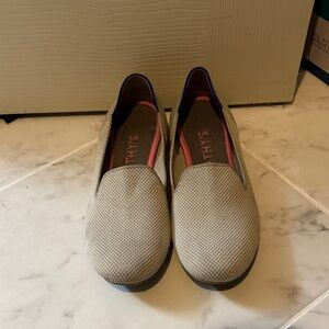 Rothy’s Beige The Lounge Loafer